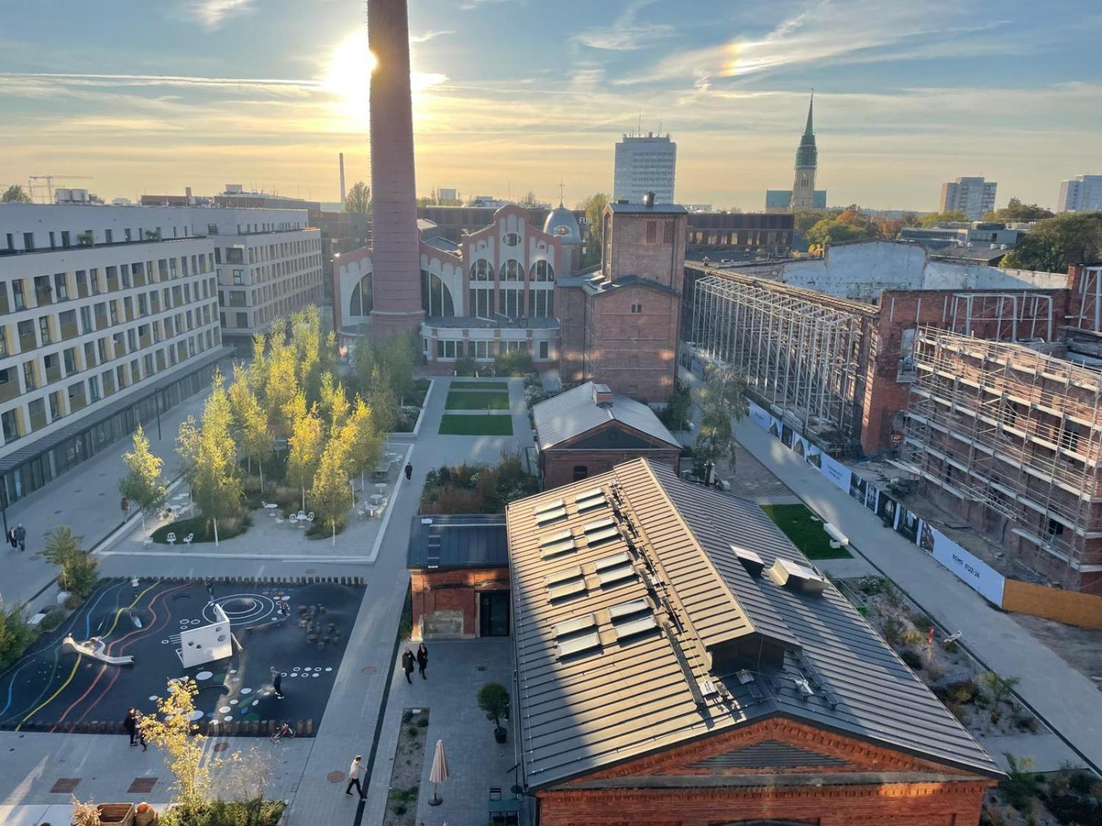 Fuzja Sen Fabrykanta - Darmowy Parking Lodz  Luaran gambar